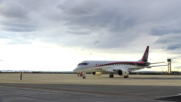 日本mrj90支线客机开始美国飞行测试