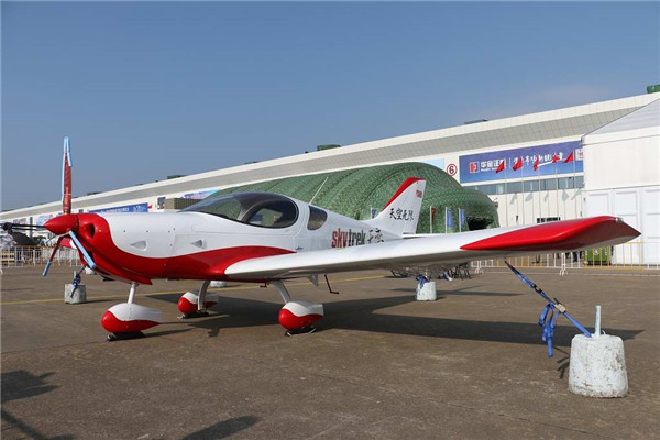 天恋-2座的轻型运动飞机