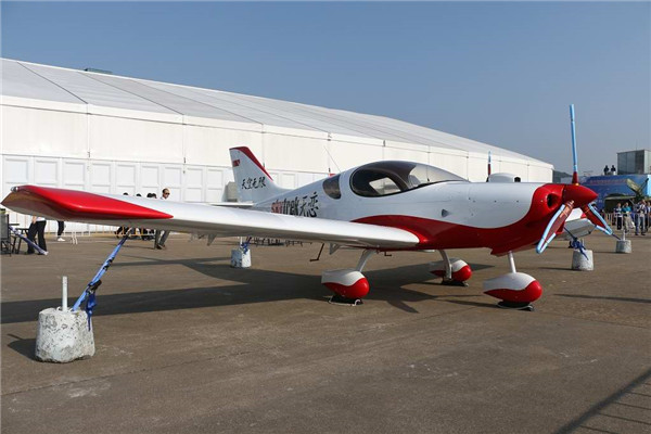 天恋-2座的轻型运动飞机