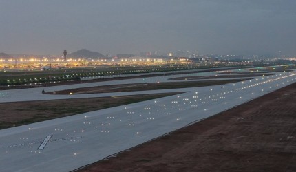 深圳机场三跑道扩建工程项目通过验收